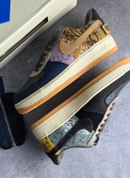 Кроссовки Nike Air Force 1 Travis Scott Cactus Jack живое фото 1
