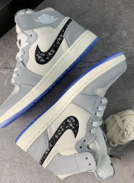 Кроссовки Nike Air Jordan 1 High Dior Wolf Grey  живое фото 1